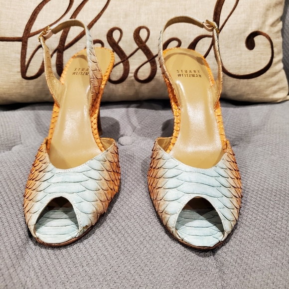 Pre-loved Stuart Weitzman Snakeskin Heels size 7 - Picture 4 of 13